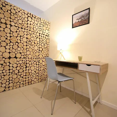 Old Town Friendhouse Apartments Krakow