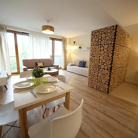 Old Town Friendhouse Apartments *