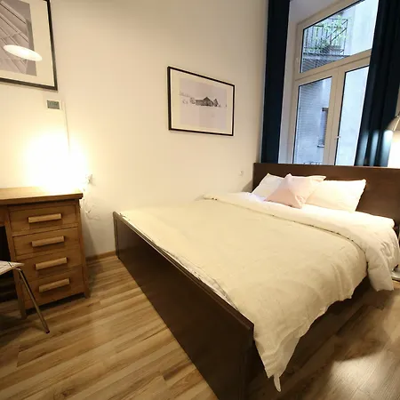 Old Town Friendhouse Apartments